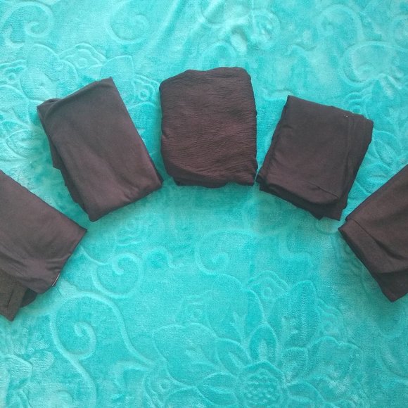 Simple Elegance 5 Black Tops collection - Picture 1 of 6